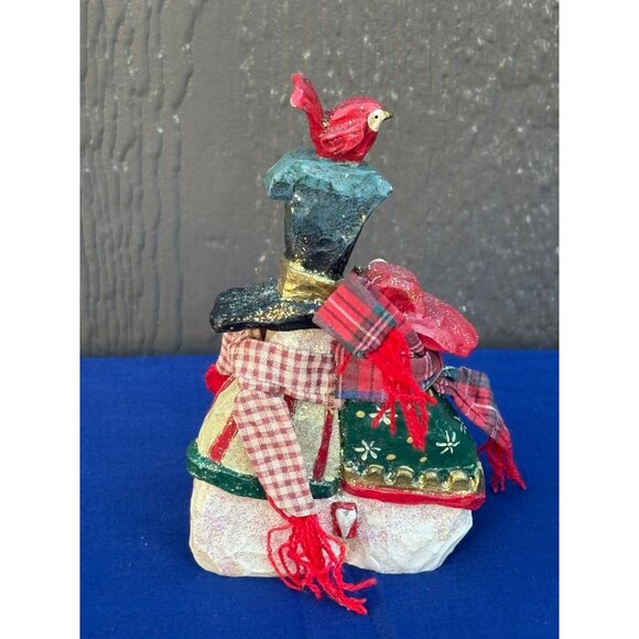 Snowtown Snowfolk Loving Couple Figurine Kurt Adler Heart Red Bird Snowman J8542 - Picture 3 of 5